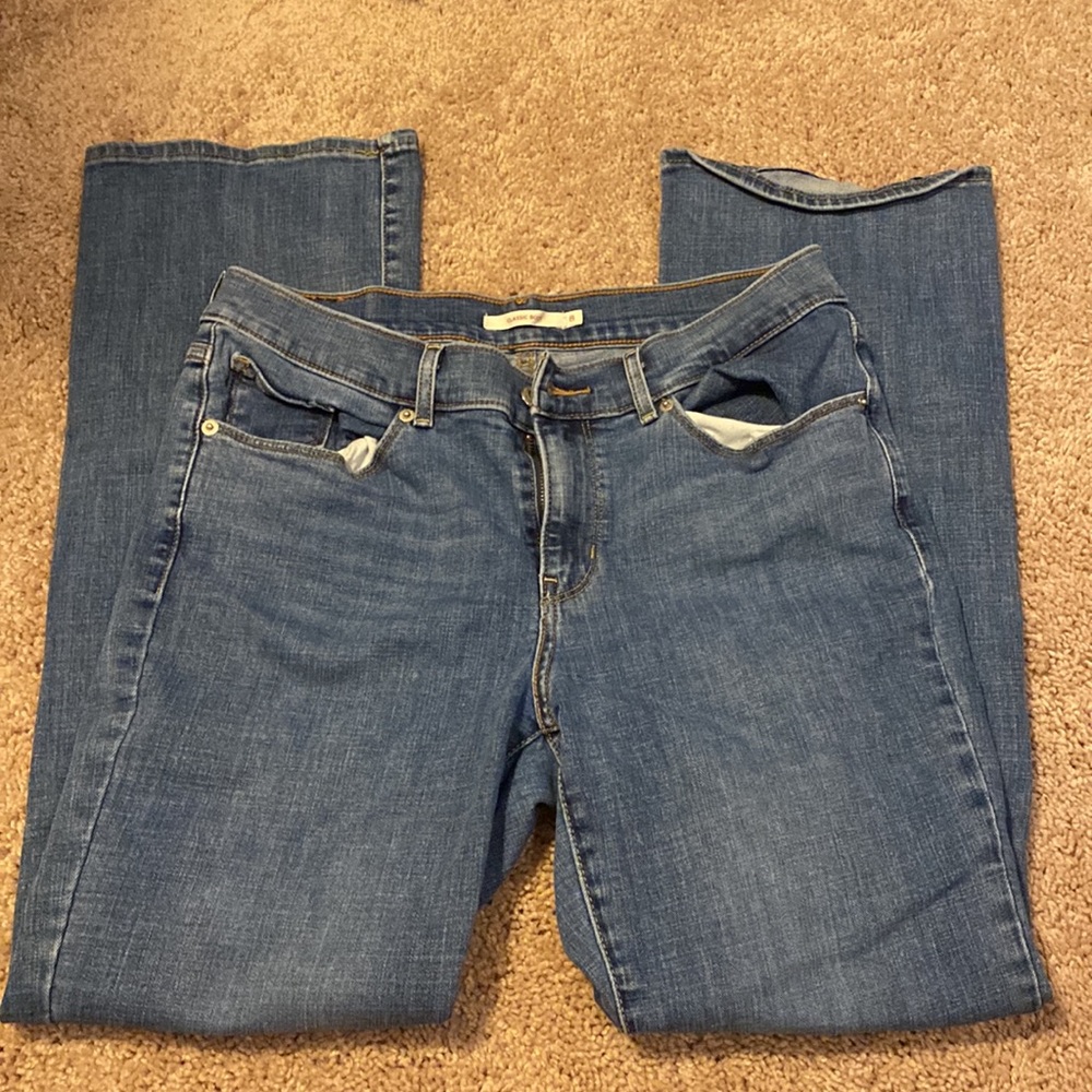 Levi’s Boot Cut Mom Jeans Size 8